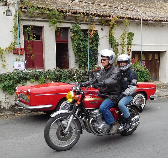 Can You Daily Drive a CB750? The Greasy Truth from Real Riders