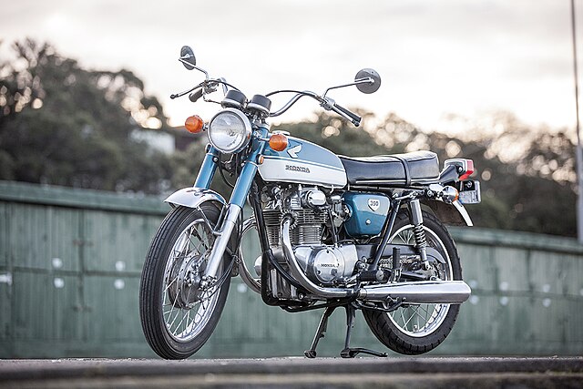 CB350 Chronicles: From Honda’s Roots to Modern Roads