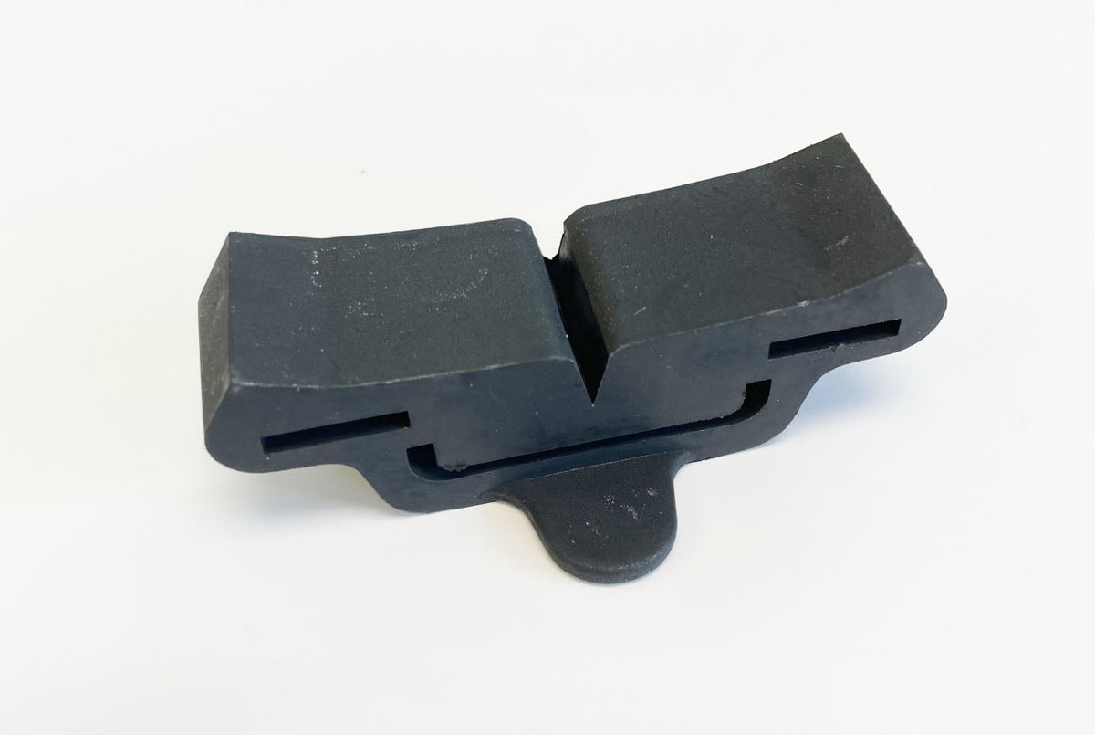 Honda CB175K rear fuel tank rubber holder 17613-246-000