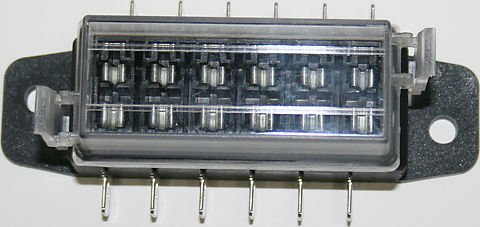 Universal motorcycle 6-way fuse block for standard plug in fuses