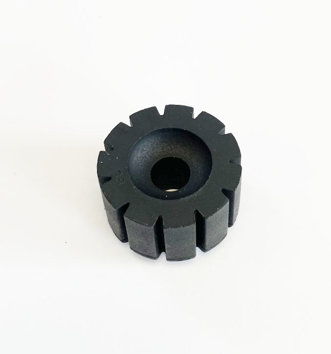 Honda 17611-KE8-000 fuel tank front rubber cushion replacement showing OEM tank mount rubber