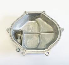 Charger l'image dans la galerie, Genuine Honda 12320-374-000 cylinder head breather cover for Honda CB550K CB550F
