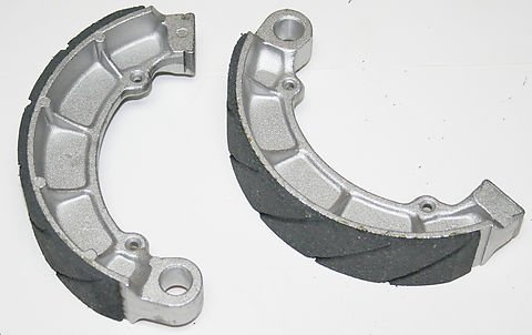 Deluxe Rear Brake Shoe Set - VintageCB750